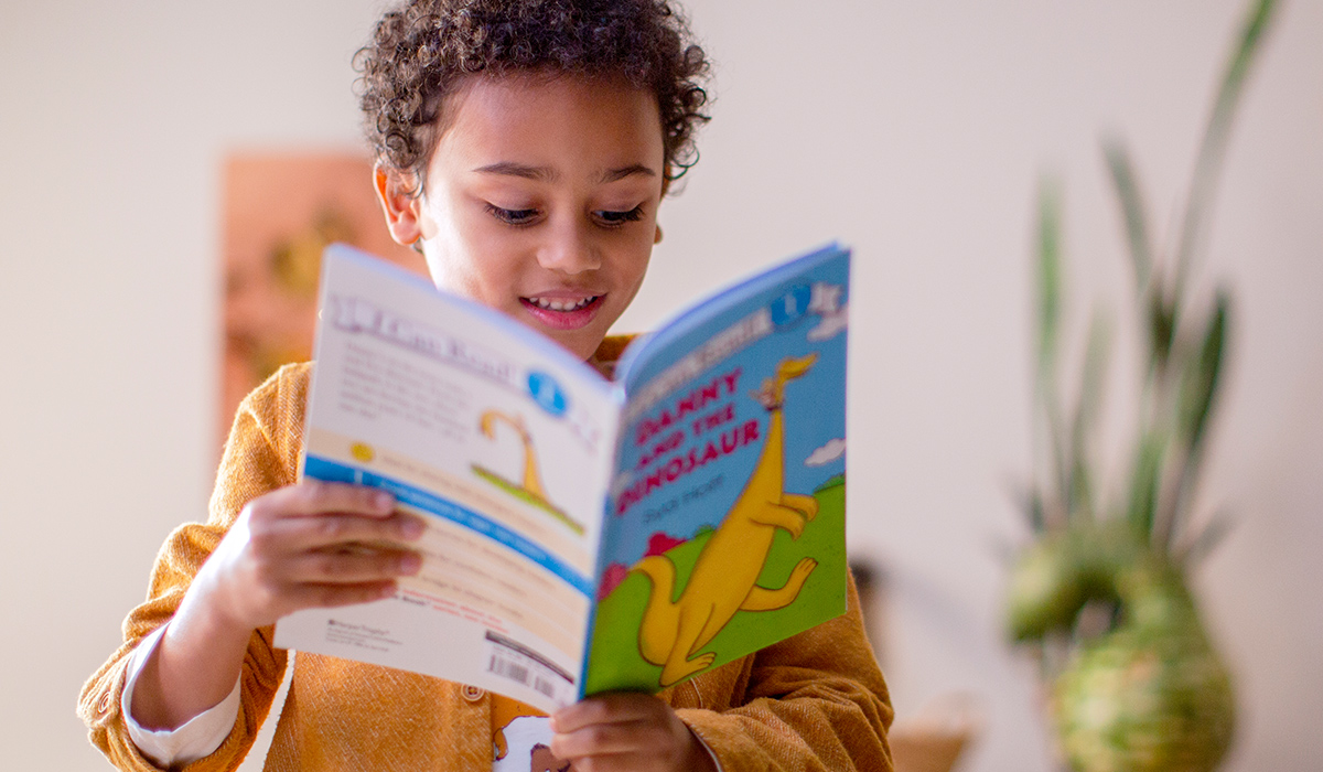6 Quick Tips to Get Kids Reading - HOMER Blog