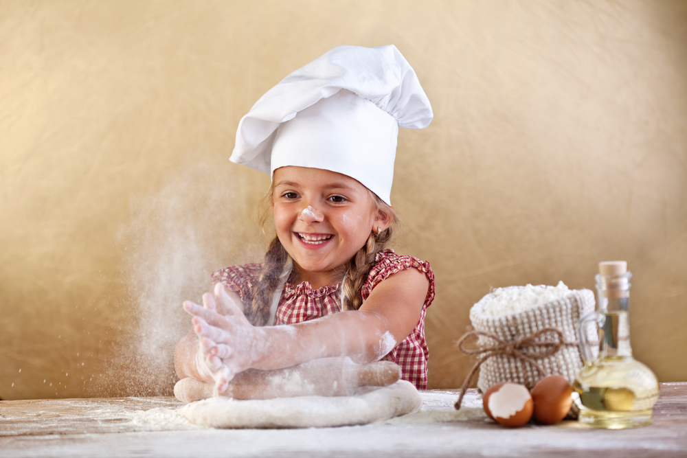 Pretend play with baking